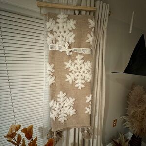 A 34th & Pine throw snowflake blanket